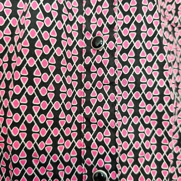 Wrangler Breast Cancer Button Up Blouse Womens Size Medium Pink Pearl Snaps - Picture 5 of 10
